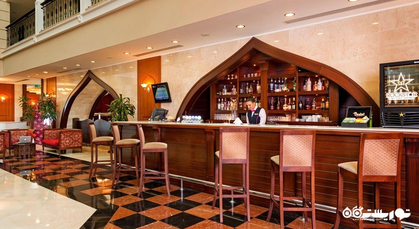 بار لابی هتل کرون پلازا